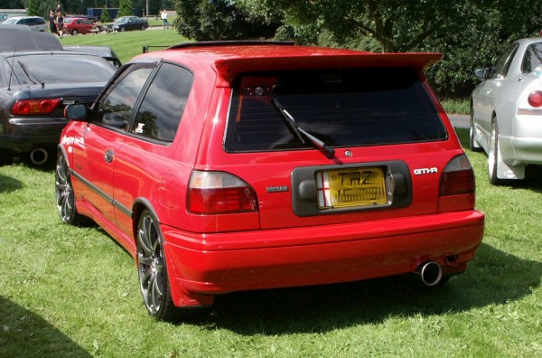 Nissan Pulsar GTI R