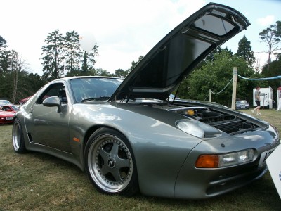 Porsche 928 Wide Body: click to zoom picture.