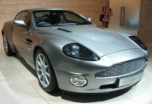 Aston Martin Vanquish V12