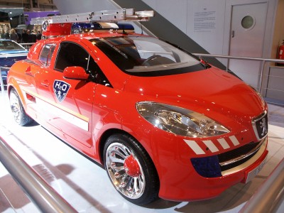 Peugeot Fire Engine Concept Car: click to zoom picture.