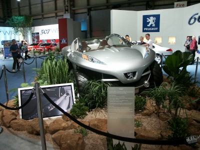 Peugeot Hoggar Concept Car: click to zoom picture.